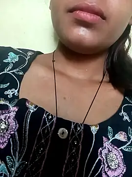 Snapshot of Aaisha-16 chatting on 05/27/26, 01:57 Aaisha-16 online show from 05/27/26, 01:57