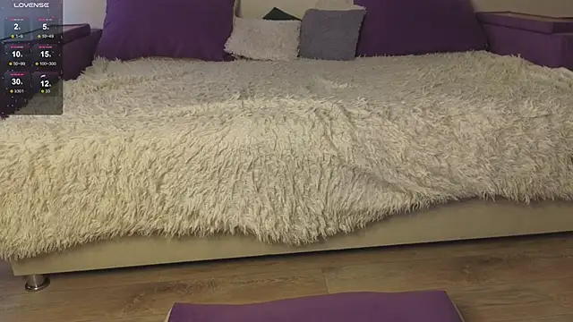 Gentle Ariel online show from 04/11/26, 07:45