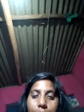 Snapshot of Hot_kadi83 chatting on 09/22/25, 06:54 Hot kadi83 online show from 09/22/25, 06:54