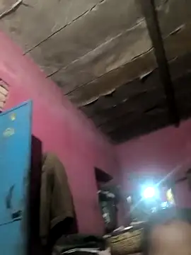 Snapshot of Hot_kadi83 chatting on 10/18/25, 06:19 Hot kadi83 online show from 10/18/25, 06:19