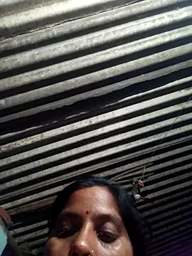 Snapshot of Hot_kadi83 chatting on 10/20/25, 06:08 Hot kadi83 online show from 10/20/25, 06:08