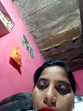 Snapshot of Hot_kadi83 chatting on 10/24/25, 09:11 Hot kadi83 online show from 10/24/25, 09:11