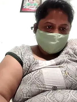 Mmm143 online show from 10/04/25, 02:15