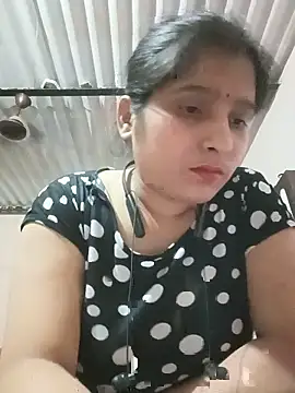 Snapshot of aliya-jaan71 chatting on 05/13/26, 06:27 aliya-jaan71 online show from 05/13/26, 06:27