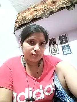 Snapshot of aliya-jaan71 chatting on 05/19/26, 08:04 aliya-jaan71 online show from 05/19/26, 08:04
