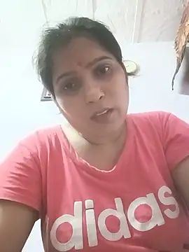 Snapshot of aliya-jaan71 chatting on 05/20/26, 08:15 aliya-jaan71 online show from 05/20/26, 08:15