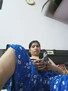 Snapshot of aliya-jaan71 chatting on 07/03/26, 06:03 aliya-jaan71 online show from 07/03/26, 06:03