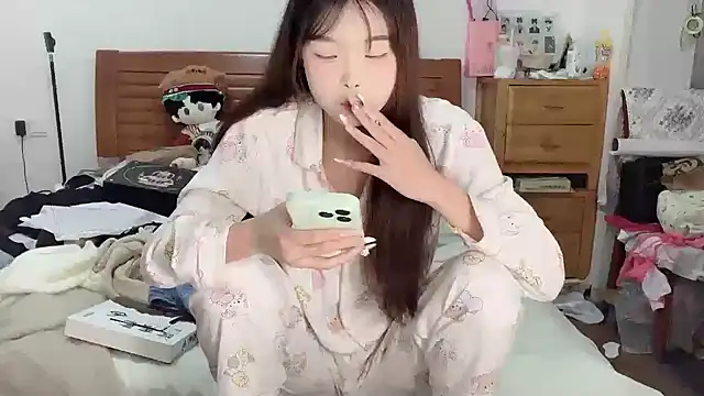 Akong11 online show from 09/28/25, 05:18