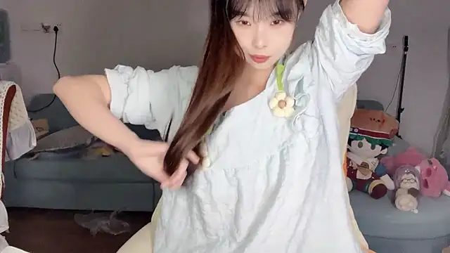 Akong11 online show from 04/08/26, 05:24