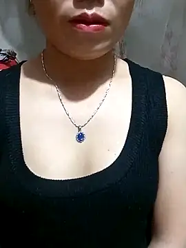 Snapshot of _losrt_cherry_ chatting on 09/23/25, 10:18  losrt cherry  online show from 09/23/25, 10:18