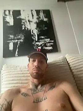 bobsex211 online show from 05/04/26, 12:56