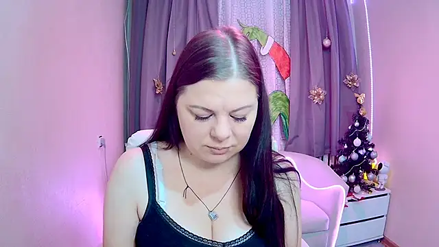 BritneyRaine online show from 12/02/25, 07:47