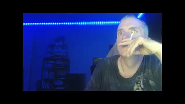 Sex and loves online show from 10/23/25, 04:34