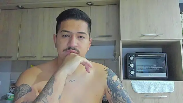 Snapshot of Arnolwilliams chatting on 10/09/25, 10:30 Arnolwilliams online show from 10/09/25, 10:30