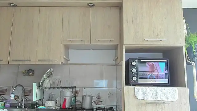 Snapshot of Arnolwilliams chatting on 10/17/25, 08:55 Arnolwilliams online show from 10/17/25, 08:55