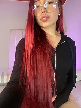 Abbi Gomez online show from 10/17/25, 01:20