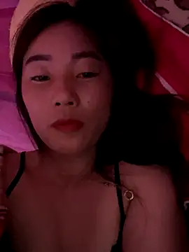 Moon pusy online show from 10/18/25, 05:25