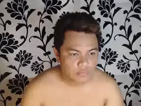 Snapshot of Gayasianzowe chatting on 11/02/25, 03:53 Gayasianzowe online show from 11/02/25, 03:53