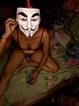 Snapshot of Romantic_couple89 chatting on 10/13/25, 03:23 Romantic couple89 online show from 10/13/25, 03:23