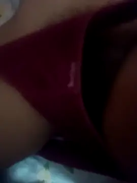 Snapshot of Romantic_couple89 chatting on 10/24/25, 05:15 Romantic couple89 online show from 10/24/25, 05:15