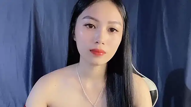 Snapshot of Lyly4757 chatting on 09/17/25, 09:05 Lyly4757 online show from 09/17/25, 09:05