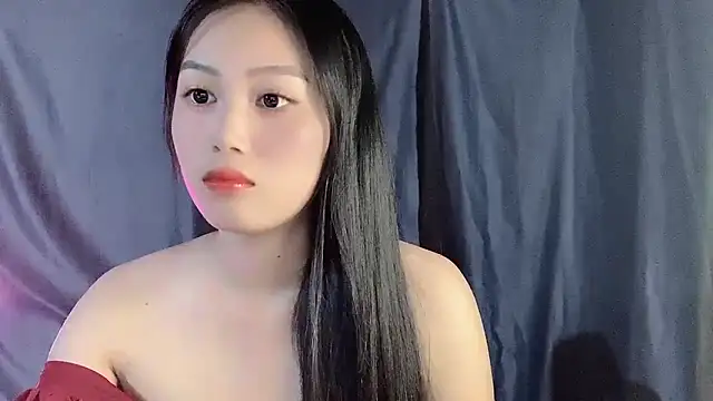 Snapshot of Lyly4757 chatting on 10/19/25, 02:18 Lyly4757 online show from 10/19/25, 02:18