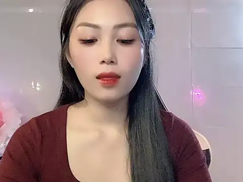 Snapshot of Lyly4757 chatting on 10/25/25, 09:39 Lyly4757 online show from 10/25/25, 09:39