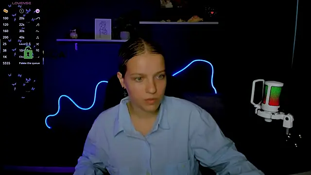 kaela spell  online show from 10/10/25, 01:21