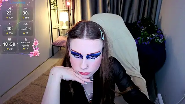 KarenSmitht online show from 12/20/25, 03:41