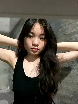Snapshot of Bella_sexy98 chatting on 09/17/25, 02:41 Bella sexy98 online show from 09/17/25, 02:41