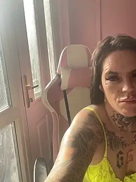 DIRTY PAISLEY X online show from 10/29/25, 01:57