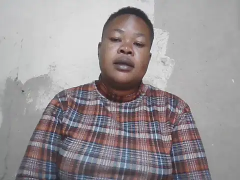 Snapshot of Bustyass93 chatting on 11/17/25, 05:57 Bustyass93 online show from 11/17/25, 05:57