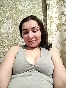 Snapshot of Mia24Blove chatting on 01/16/26, 03:27 Mia24Blove online show from 01/16/26, 03:27