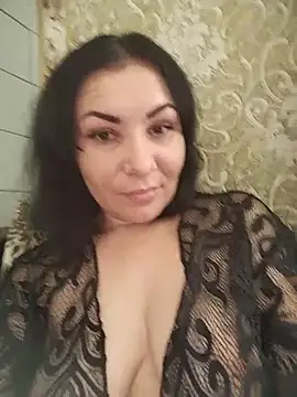 Snapshot of Mia24Blove chatting on 07/16/26, 10:54 Mia24Blove online show from 07/16/26, 10:54