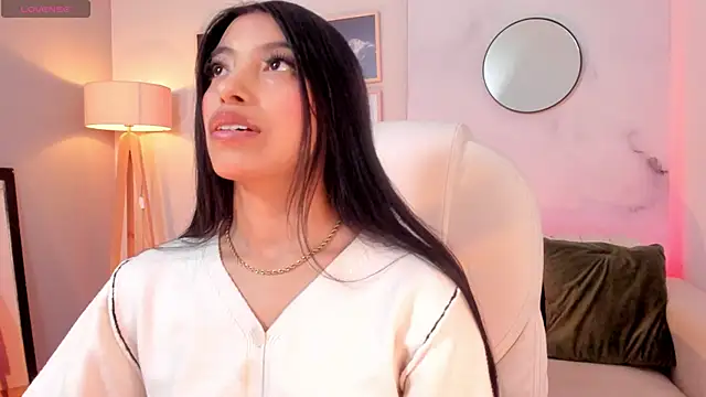 Tiffany Low online show from 02/09/26, 01:04