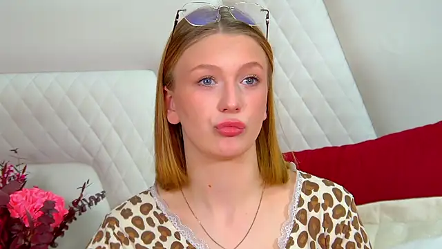 BeatriceBinoche online show from 04/11/26, 06:23