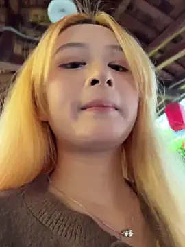 yuki june online show from 11/14/25, 08:35