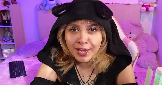 NekoWaifu online show from 03/01/26, 01:24