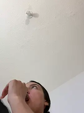 MiaKane99 online show from 04/22/26, 04:37