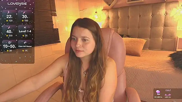 sophiee09  online show from 03/28/26, 02:00