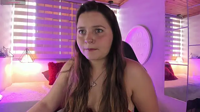 sophiee09  online show from 04/10/26, 01:38