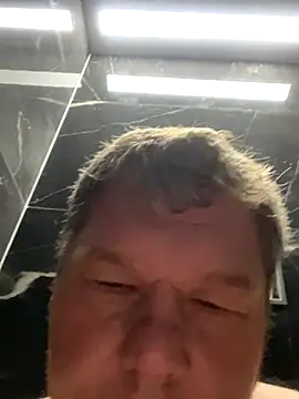 fetter Daddy Berlin online show from 10/15/25, 05:18