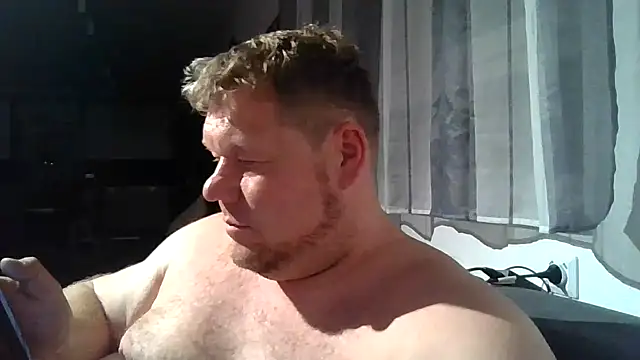fetter Daddy Berlin online show from 10/15/25, 05:57