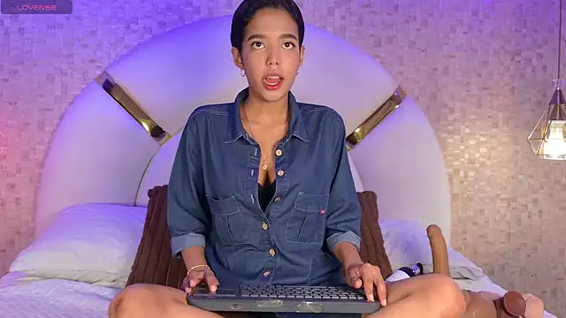 paulina cano online show from 10/15/25, 07:14