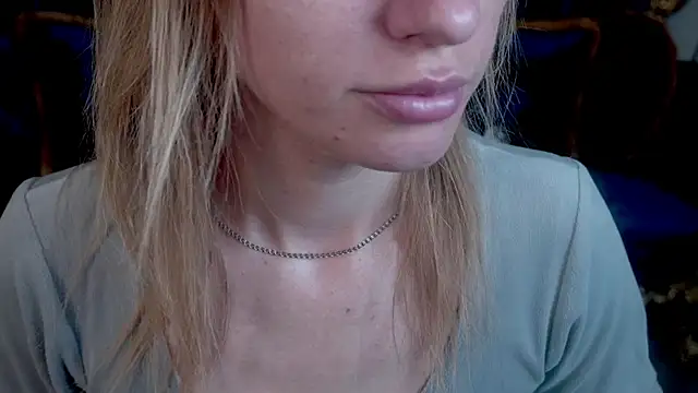 Snapshot of CelineReyys chatting on 07/29/26, 07:28 CelineReyys online show from 07/29/26, 07:28