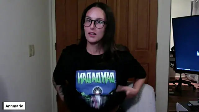 Snapshot of annmarieferrara chatting on 10/01/25, 02:28 annmarieferrara online show from 10/01/25, 02:28