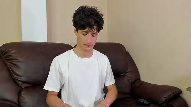 Snapshot of Xam_Collen chatting on 11/27/25, 03:25 Xam Collen online show from 11/27/25, 03:25