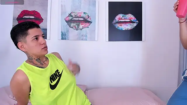 Girls inlove online show from 09/27/25, 11:48