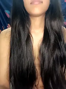 reetika6375 online show from 11/16/25, 10:48