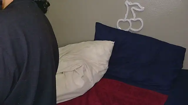 Serafynn online show from 11/06/25, 11:22